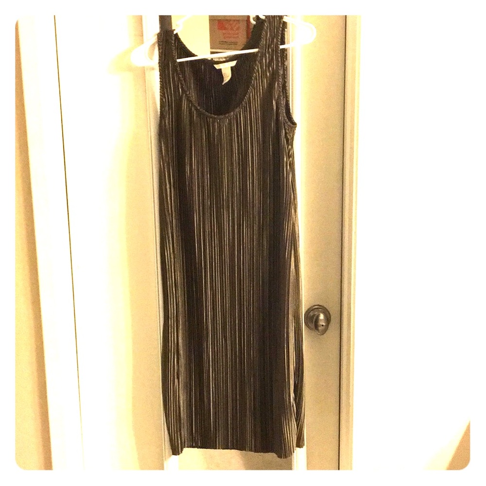 New H&M flapper like dress